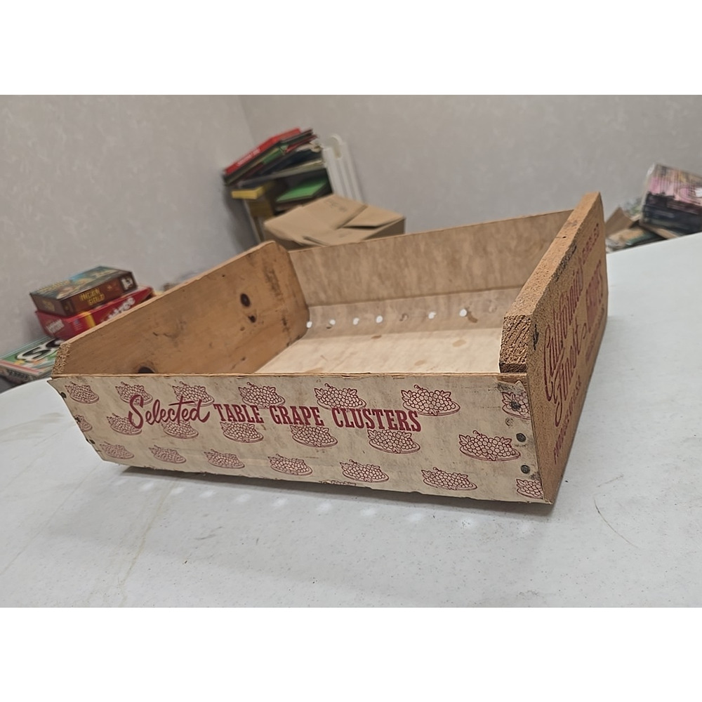 Vintage California Finest Girdled Table Grapes Cluster‎ Decor Wooden Box Crate